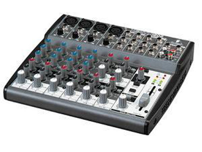 BEHRINGER XENYX 1202小型调音台